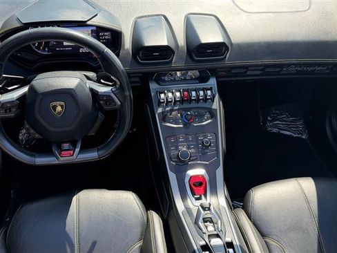 Used 2019 Lamborghini Huracan LP 580-2 RWD image 26