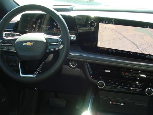 New 2026 Chevrolet Tahoe Premier w/ Sun And Tow Package AWD/4WD image 10