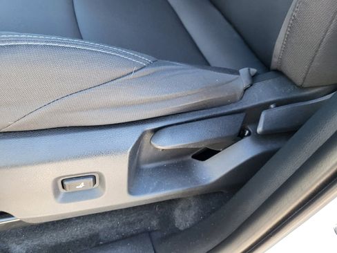 Certified 2025 Toyota Tacoma SR5 image 15