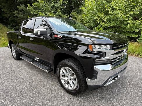 Used 2020 Chevrolet Silverado 1500 LTZ w/ LTZ Plus Package AWD/4WD image 4