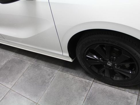 Used 2023 Honda Odyssey Sport image 37