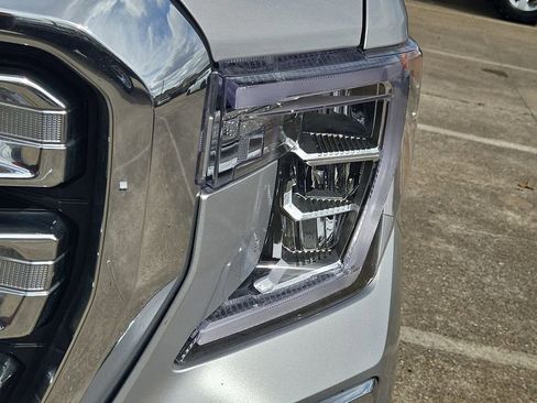 Used 2019 GMC Sierra 1500 SLT w/ SLT Premium Package image 10