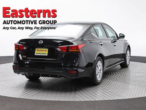 Used 2023 Nissan Altima 2.5 S FWD image 5