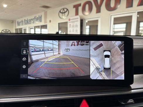 Used 2024 Kia Sorento SX FWD image 18