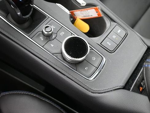 Used 2024 Cadillac XT4 Sport image 24