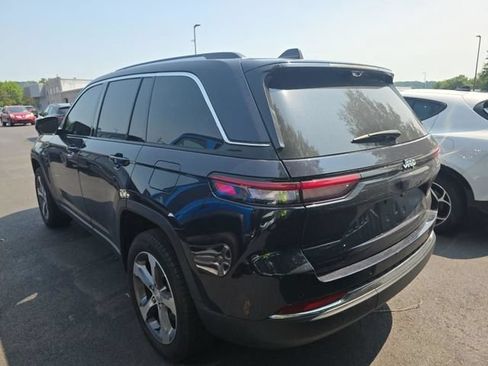 Used 2023 Jeep Grand Cherokee 4WD 4xe w/ Luxury Tech Group II image 6