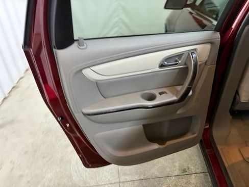 Used 2017 Chevrolet Traverse Premier AWD/4WD image 20