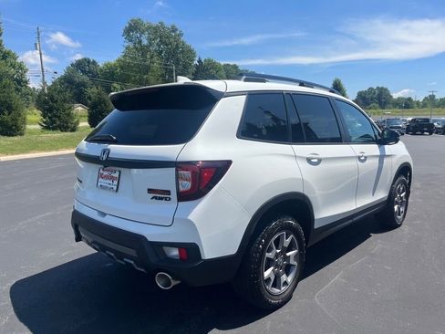 Used 2022 Honda Passport TrailSport image 5