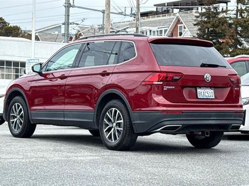 Used 2019 Volkswagen Tiguan SE image 5