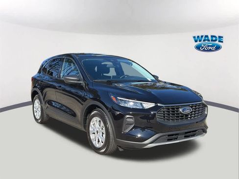 Used 2023 Ford Escape Active image 3