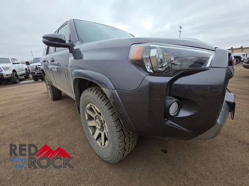 Used 2019 Toyota 4Runner TRD Off-Road Premium image 4
