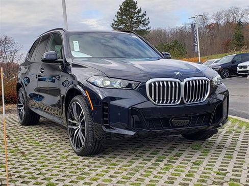 New 2026 BMW X5 xDrive40i w/ M Sport Package image 3