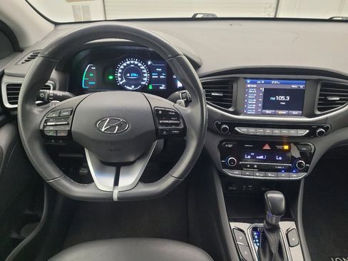 Used 2018 Hyundai Ioniq Limited FWD image 22