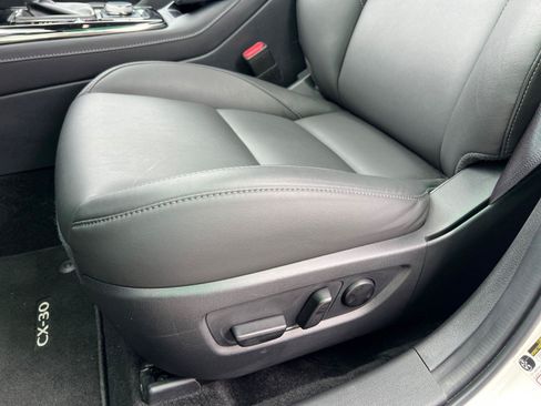 Certified 2025 MAZDA CX-30 AWD 2.5 S w/ Preferred Package image 18