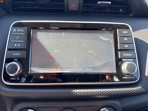 Used 2024 Nissan Kicks S image 18