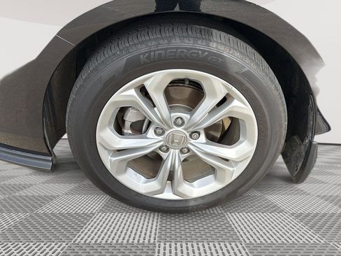 Used 2024 Honda Accord LX image 9