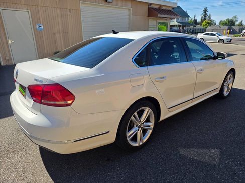Used 2015 Volkswagen Passat TDI SE FWD image 7