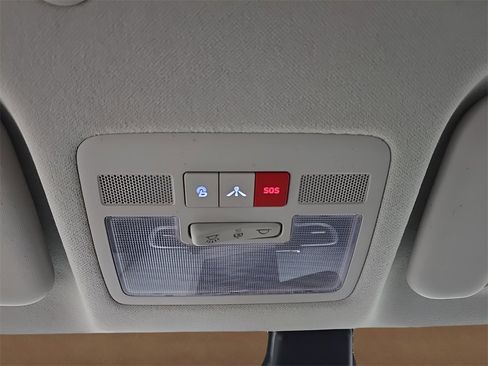 Certified 2023 Hyundai Venue Limited image 30