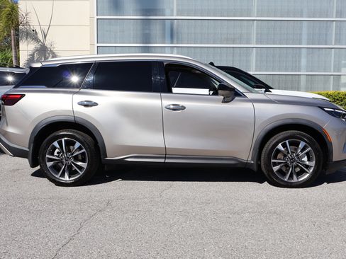 Certified 2023 INFINITI QX60 Luxe w/ Cargo Package image 11