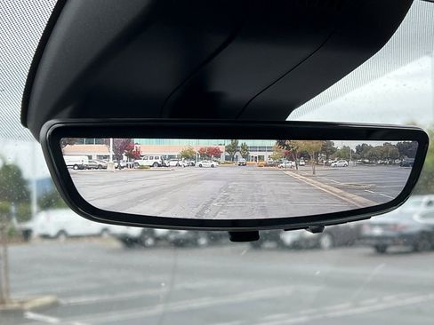 Used 2024 Chevrolet Suburban High Country w/ Premium Package 2 image 26