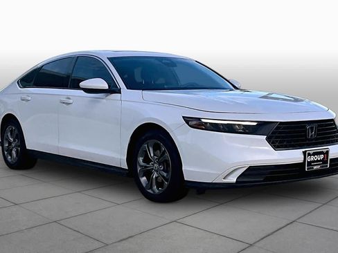 Used 2023 Honda Accord EX image 3
