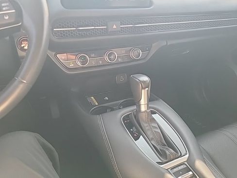 Used 2024 Honda HR-V EX-L image 16