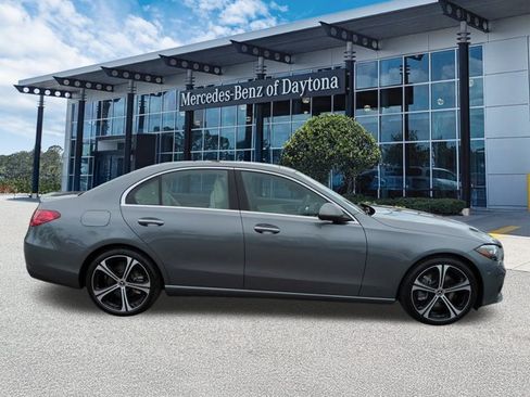 Used 2025 Mercedes-Benz C 300 Sedan image 3