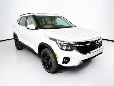 New 2026 Kia Seltos EX image 3