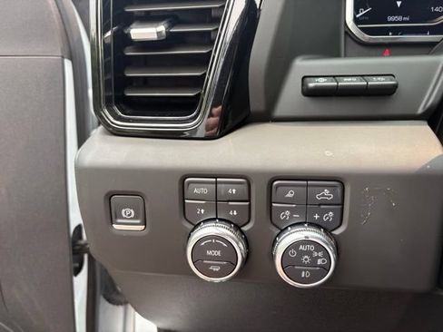 Certified 2025 GMC Sierra 2500 AT4X AWD/4WD image 34