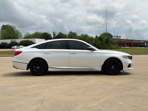Used 2022 Honda Accord EX-L image 8