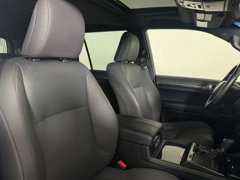 Used 2023 Lexus GX 460 Premium w/ Premium Package AWD/4WD image 20