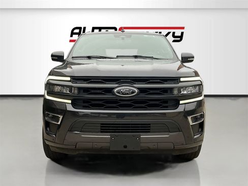 Used 2024 Ford Expedition Limited image 2