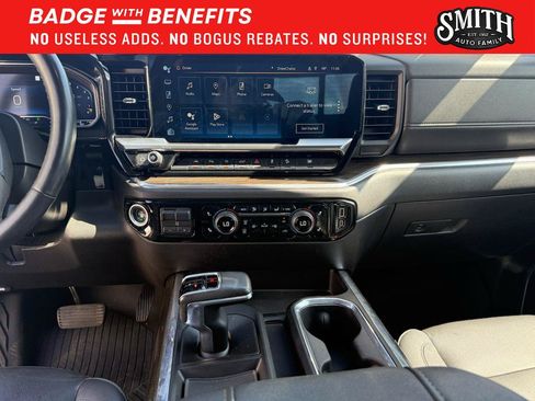 Used 2023 Chevrolet Silverado 1500 RST w/ Convenience Package II AWD/4WD image 16