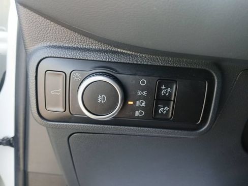 Certified 2025 Ford Explorer Active w/ Active Comfort Package RWD image 19