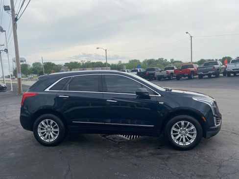 Used 2017 Cadillac XT5 FWD image 4