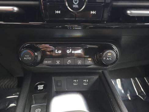 Used 2026 Nissan Kicks SV FWD image 21
