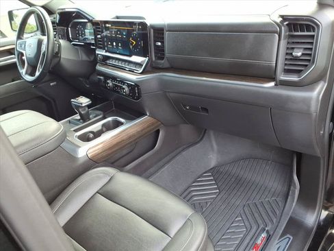 Used 2023 Chevrolet Silverado 1500 LT Trail Boss w/ Convenience Package II AWD/4WD image 19