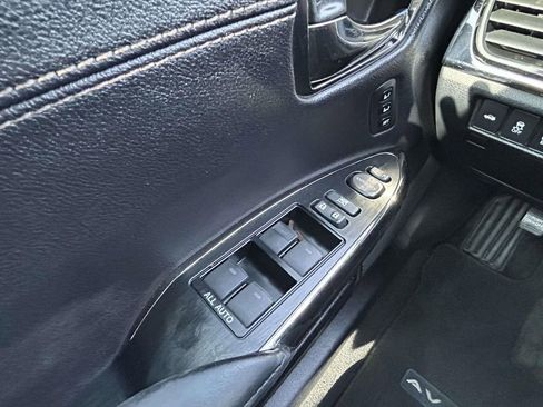 Used 2013 Toyota Avalon XLE Touring image 18