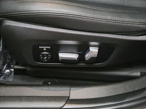 Used 2019 BMW 330i Sedan w/ Convenience Package RWD image 22