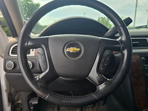 Used 2007 Chevrolet Avalanche LTZ w/ LTZ Preferred Equipment Group AWD/4WD image 19