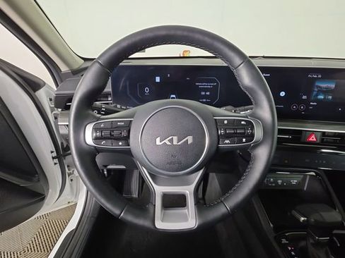Used 2025 Kia K5 EX image 29