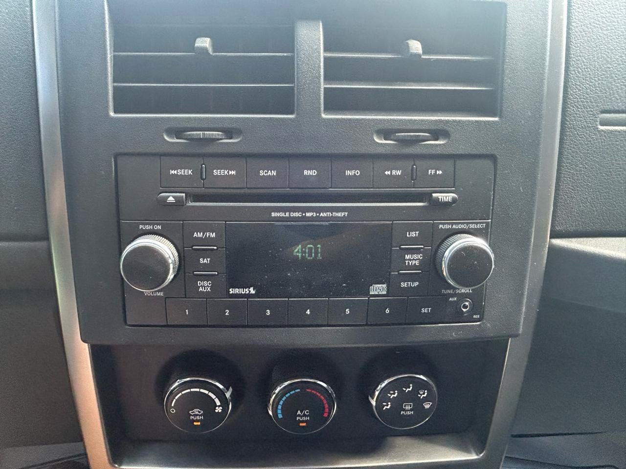 Used 2012 Jeep Liberty Sport AWD/4WD image 22