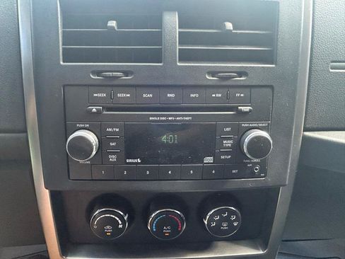 Used 2012 Jeep Liberty Sport AWD/4WD image 22