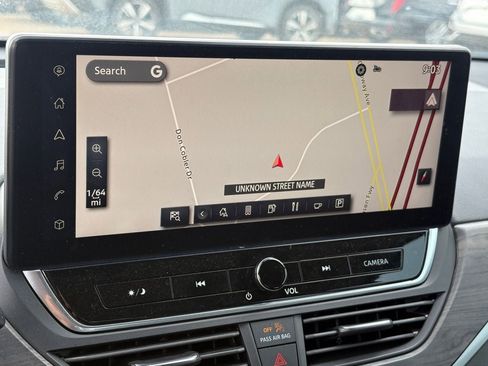 Certified 2024 Nissan Altima 2.5 SV w/ SV Premium Package FWD image 13