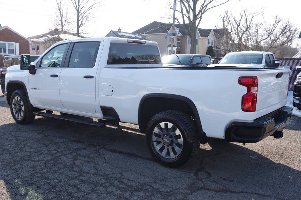 Used 2024 Chevrolet Silverado 2500 Custom w/ Custom Value Package AWD/4WD image 3