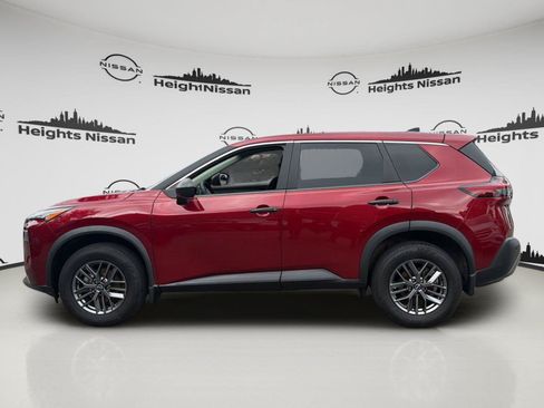 Used 2023 Nissan Rogue S AWD/4WD image 2
