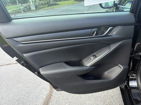 Used 2022 Honda Accord Sport image 27