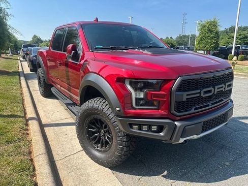 Used 2019 Ford F150 Raptor w/ Equipment Group 802A Luxury AWD/4WD image 17