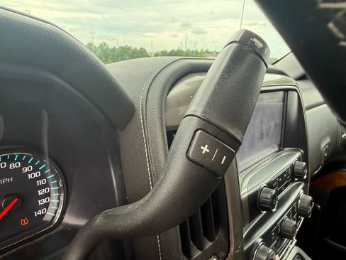Used 2018 Chevrolet Silverado 1500 High Country AWD/4WD image 17