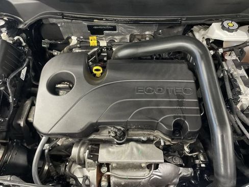 Used 2025 Chevrolet Equinox LT w/ Convenience Package II AWD/4WD image 28